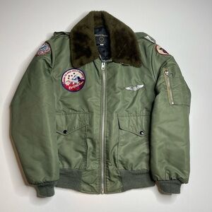 Vintage 80’s B-15 Bomber Flight Jacket Patches Fur Collar Green Top Gun USAF M